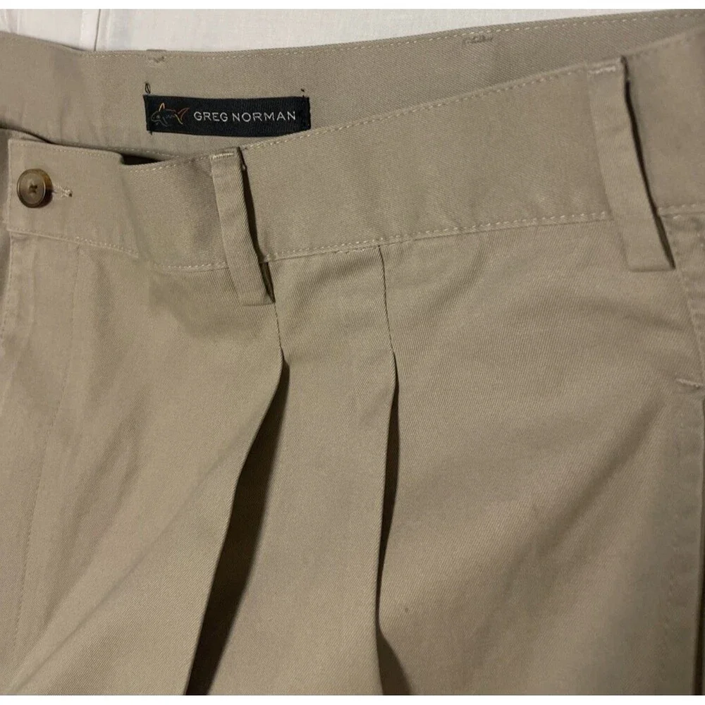 Greg Norman 40 X 30 Beige Pleated Athletic Chino Khaki Golf Pant NWT 100% Cotton